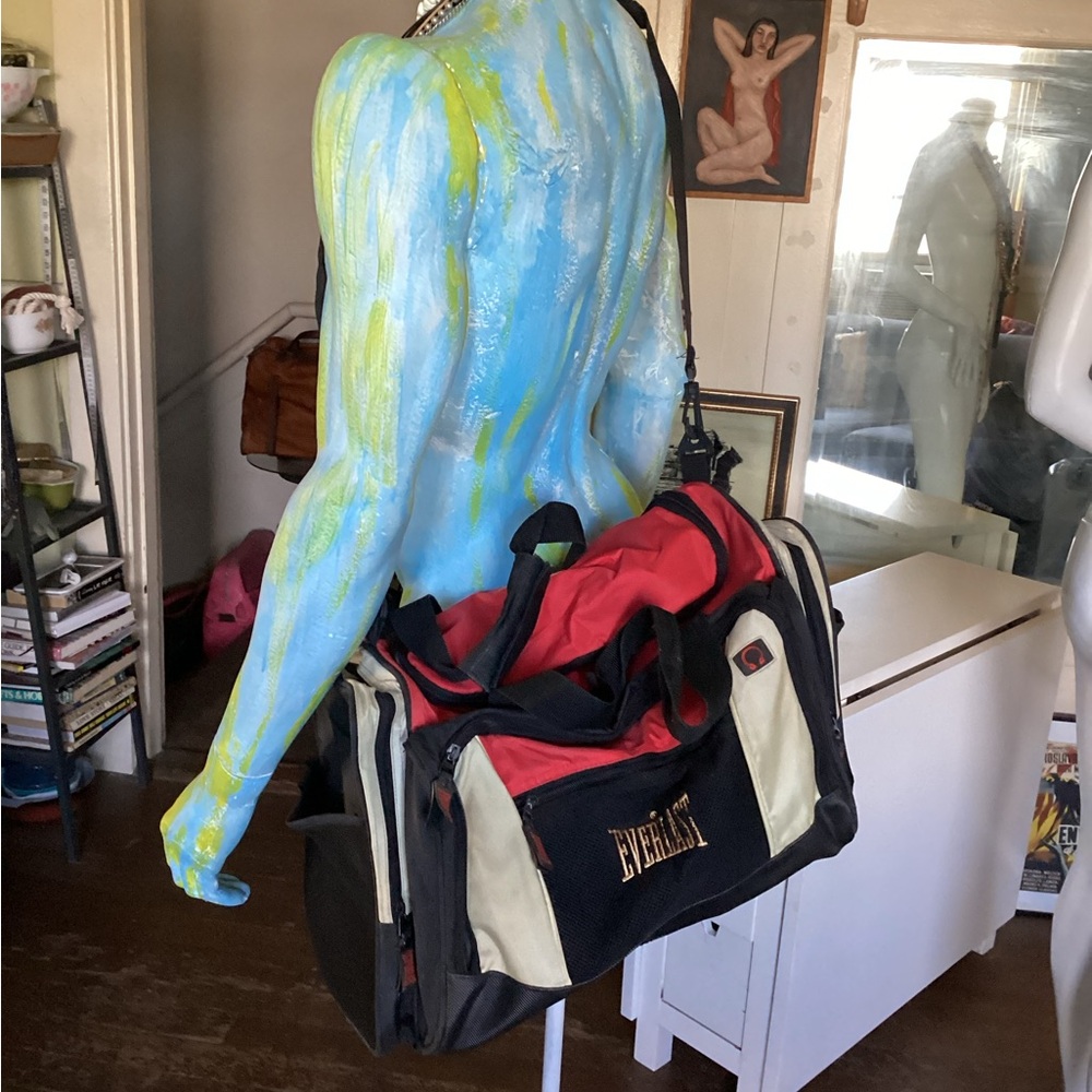 EVERLAST duffel gym bag